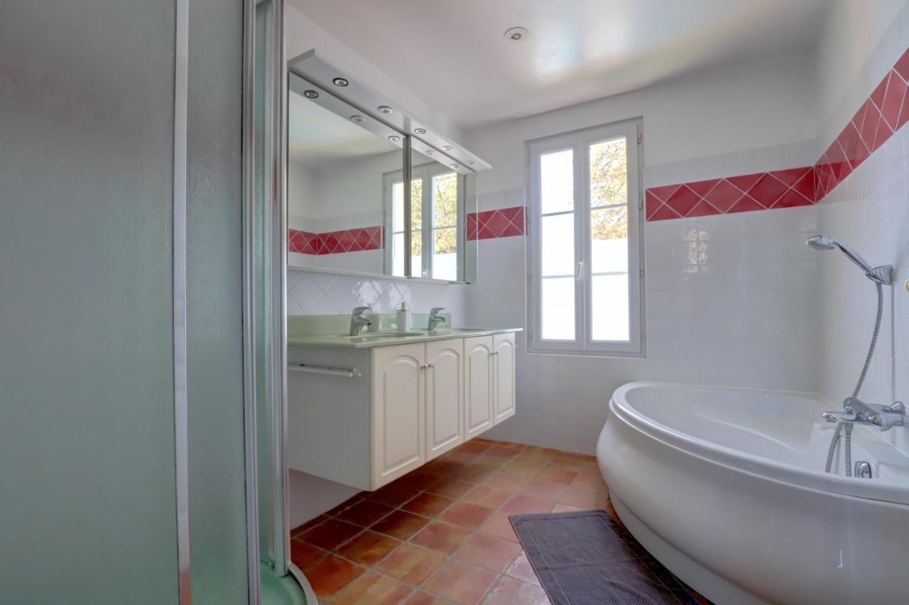 Gite La Grappe Occitane - 14 Personnes - Piscine Privee Ambres 外观 照片